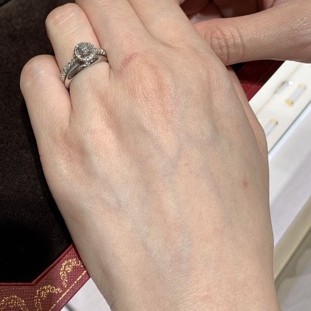 【カルティエ(Cartier)の口コミ】 購入した決め手は、着物に合わせたときにも見劣りしない大きめでボリュー…