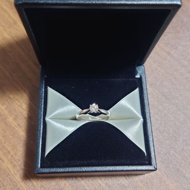 【エクセルコダイヤモンド(EXELCO DIAMOND)の口コミ】 ダイヤの輝きが素晴らしいこと（サリネライトレポートUltimate）、ダイヤ…