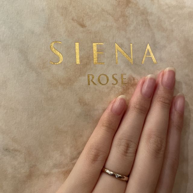 【SIENAROSE(シエナロゼ)の口コミ】 ・シンプルかつセミオーダーができるところ！
・接客がとても良くお買い物…