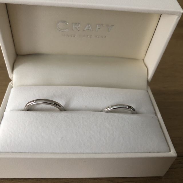 【CRAFY(クラフィ)の口コミ】 デザインはたくさんあって悩みましたが、長くつけることを考慮して最終的…