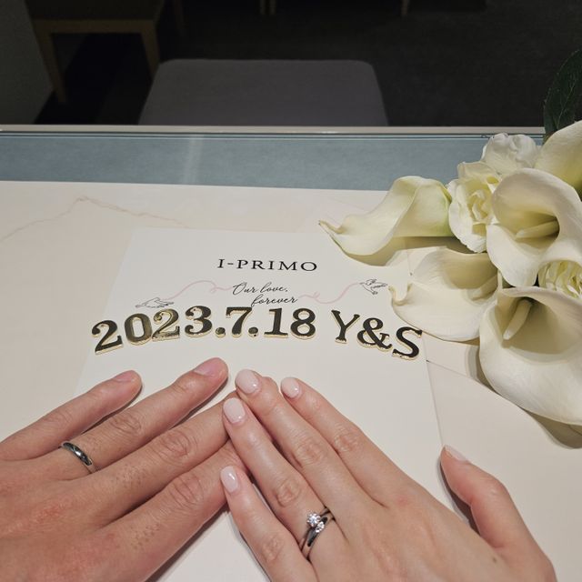 【アイプリモ(I-PRIMO)の口コミ】 できるだけシンプルにと思ってましたが、試着していくとダイヤが着いてい…