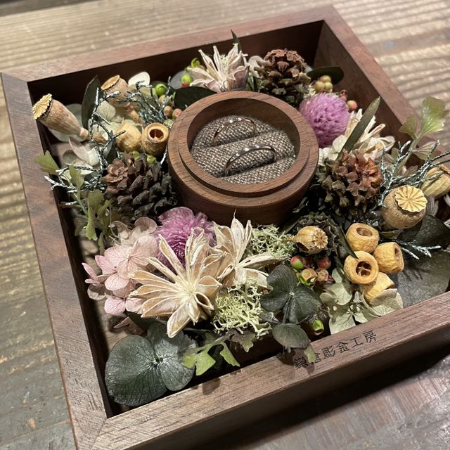 【鎌倉彫金工房の口コミ】 人と被らないもの、自分たちで作り思い入れのあるものにしたかったこと。
…