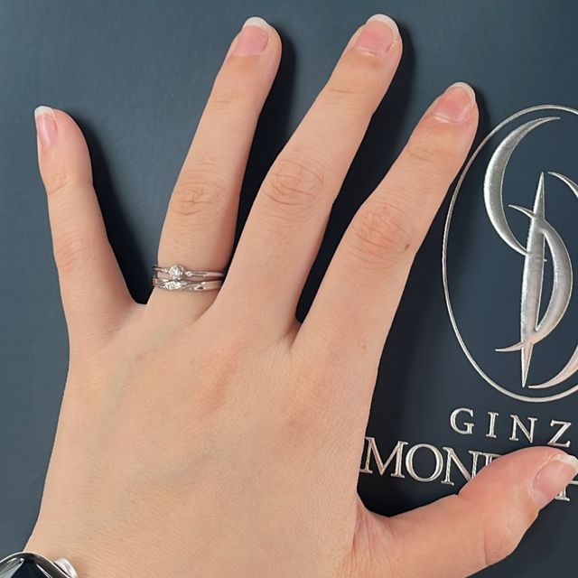 【銀座ダイヤモンドシライシの口コミ】 何も分からない状態でしたが一から丁寧にダイヤのこと、指輪のことを教え…