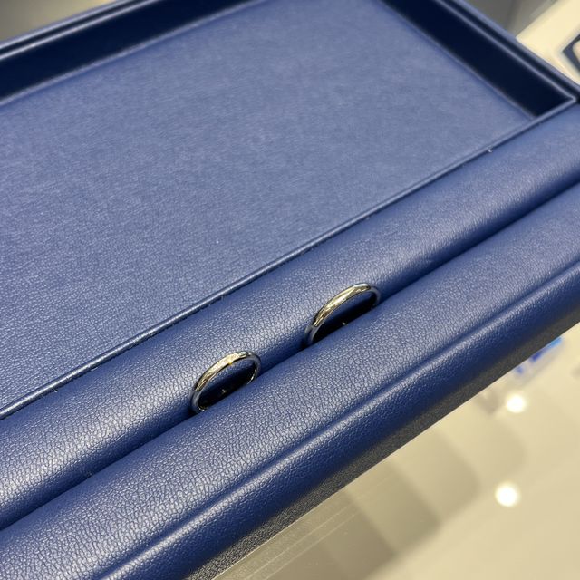 【銀座ダイヤモンドシライシの口コミ】 元々シンプルなデザインが良く、いくつかに絞りました。担当してくださっ…