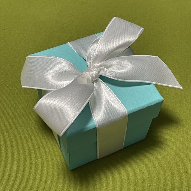 【ティファニー(Tiffany & Co.)の口コミ】 婚約指輪と重ね付けした時の兼ね合いを重視しました。他ブランドの指輪も…