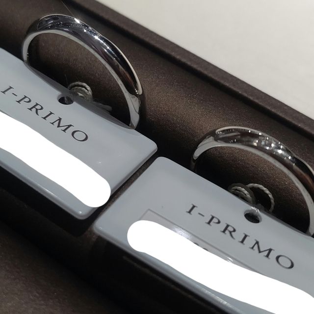 【アイプリモ(I-PRIMO)の口コミ】 シンプルでストレートでつけ心地の良い、裏に入れるバースデーストーン込…