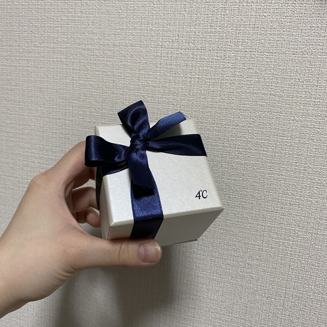 【4℃ BRIDAL(ヨンドシーブライダル)の口コミ】 まだ年齢も若く、出産も控えていて出費が嵩む予定があったので、高級感は…