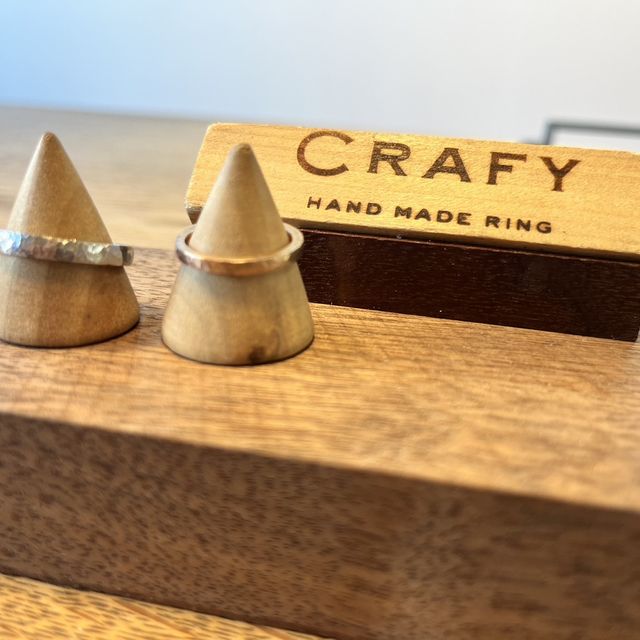 【CRAFY(クラフィ)の口コミ】 デザインを見せてもらい、手作りで一致しました。その場で出来上がりとな…