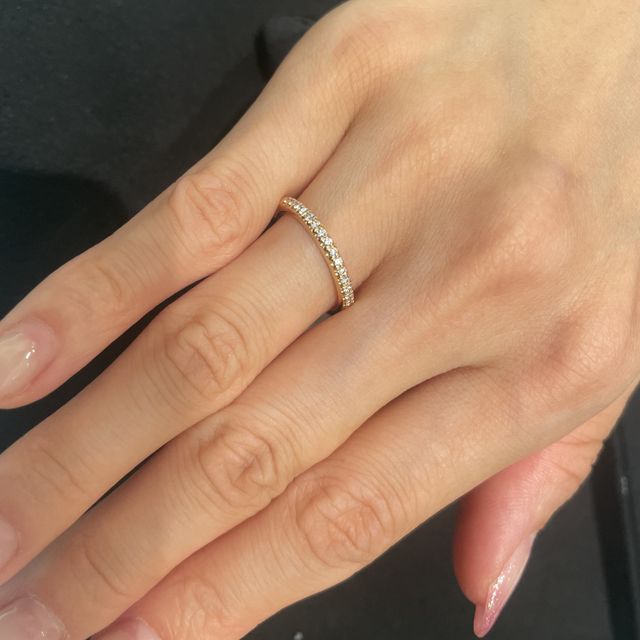 【ティファニー(Tiffany & Co.)の口コミ】 ハーフエタニティは実質2種類、色違い3つで計6つのみであった。内甲丸には…