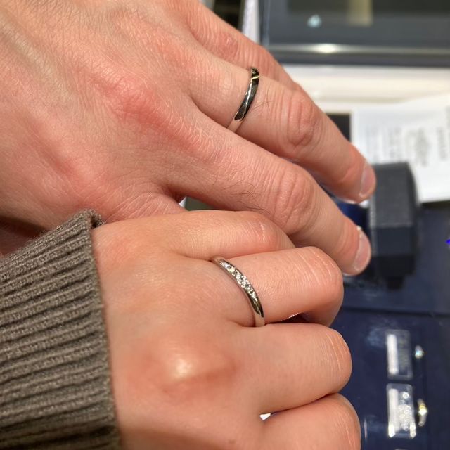 【モニッケンダム(MONNICKENDAM)の口コミ】 三代カッターズブランドなだけあり、輝きが美しいと思いました。シンプル…