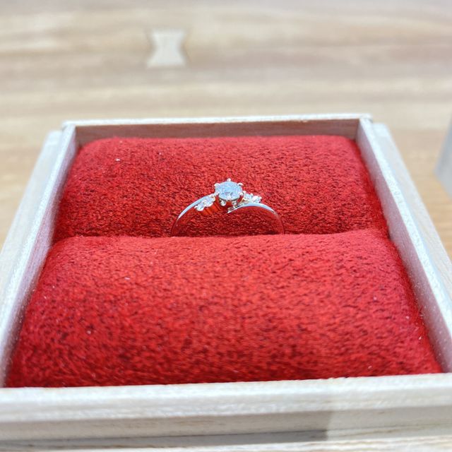 【出雲結(いずもゆい)の口コミ】 もともとピンクゴールドの指輪を探していました。派手すぎるものは相手に…