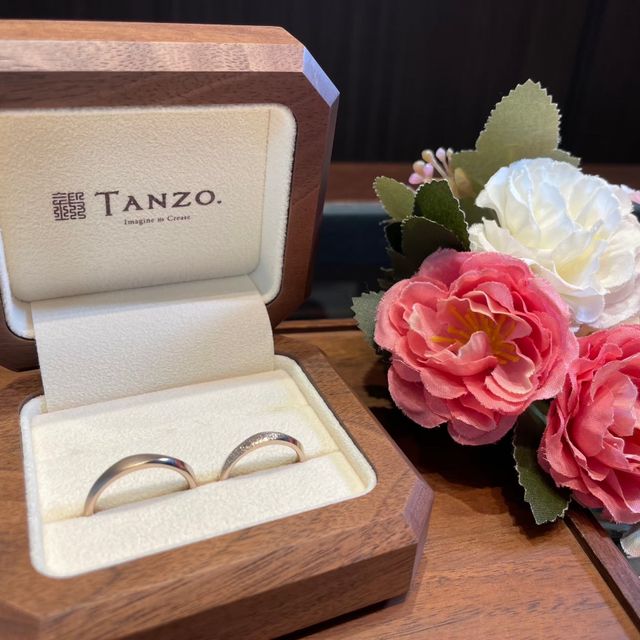 【TANZO.(鍛造指輪)の口コミ】 結婚指輪を購入するにためにネットで調べていたら、TANZOが出てきたのでそ…