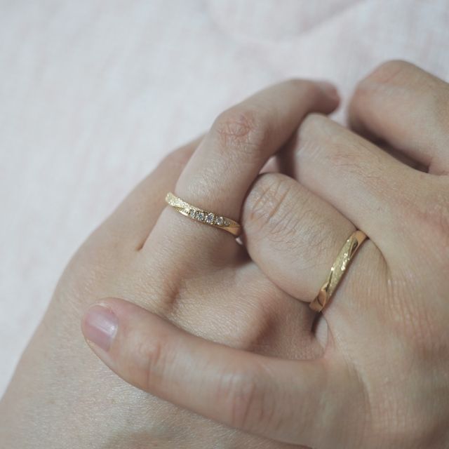 【TANZO.(鍛造指輪)の口コミ】 色々なブランドを見ましたが、これだ！という指輪が見つからない中で、デ…