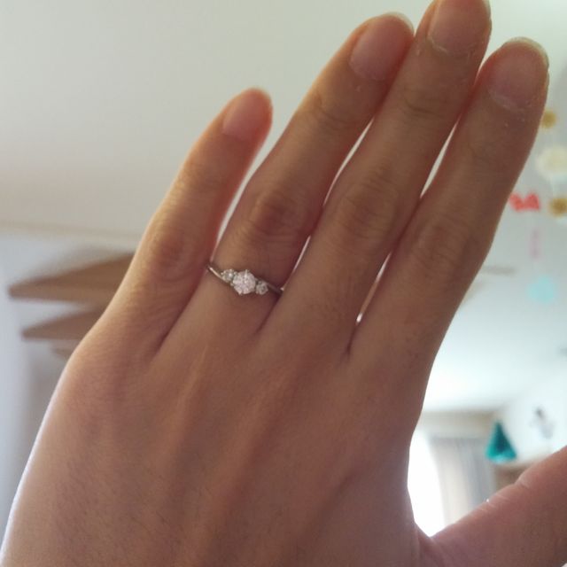 【アイプリモ(I-PRIMO)の口コミ】 形や色、石の大きさなど、色々こだわりがあって、雑誌を見たり実際数件お…