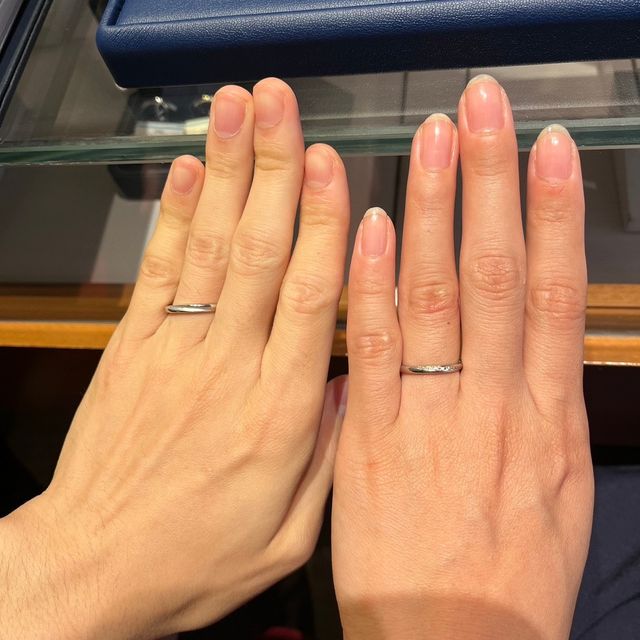 【銀座ダイヤモンドシライシの口コミ】 ストレートタイプが好みだけど、ダイヤモンドは流れているものを希望して…