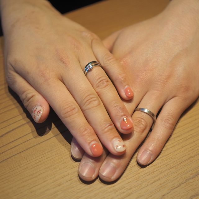 【萬時(Manji)の口コミ】 指輪のシンプルだけれど個性的なデザインに惹かれました。価格は安くはな…