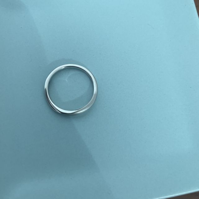 【4℃ BRIDAL(ヨンドシーブライダル)の口コミ】 本当にシンプルなものを探していたので一番安いものでいいかなとお店に行…