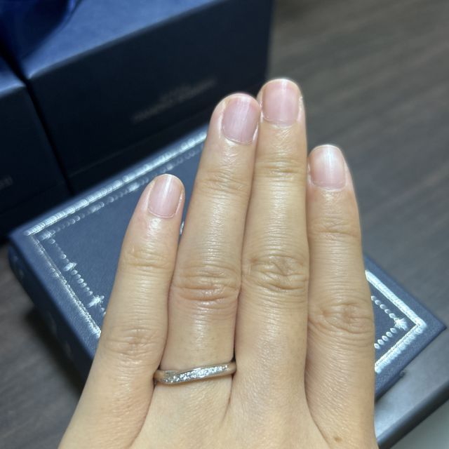 【銀座ダイヤモンドシライシの口コミ】 ゼクシィのアプリに載っていて一目惚れしました、ネットで色々調べて人気…