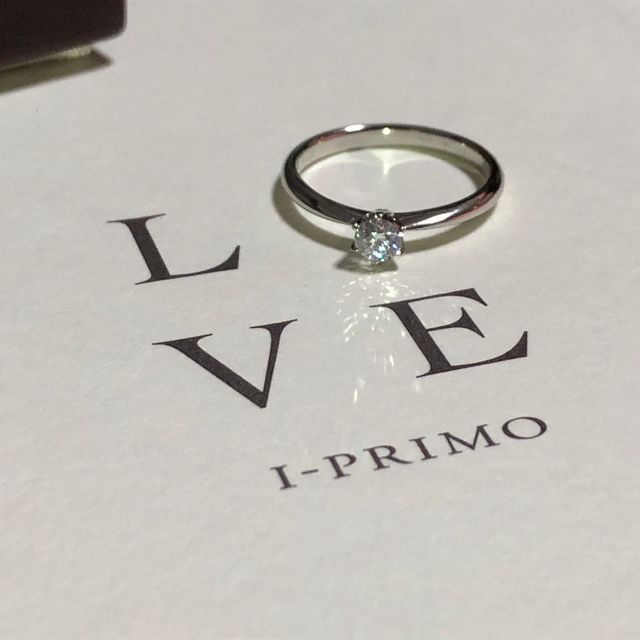 【アイプリモ(I-PRIMO)の口コミ】 彼が購入したのですが、ダイヤの輝きと、アフターケアーの充実が決めてだ…