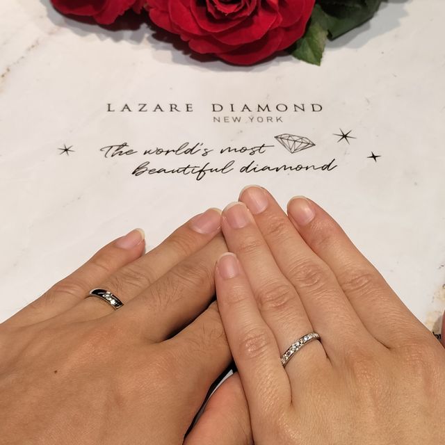 【ラザール ダイヤモンド(LAZARE DIAMOND)の口コミ】 ラザールダイヤモンドさんのハーフエタニティリングのダイヤモンドの輝き…