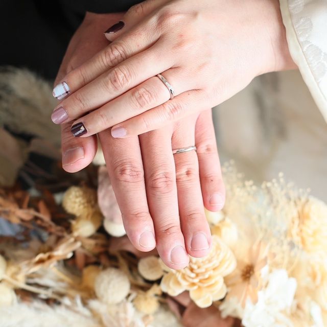 【アイプリモ(I-PRIMO)の口コミ】 婚約指輪ですが、個人的にダイヤが付いている物が憧れだったので理想的な…