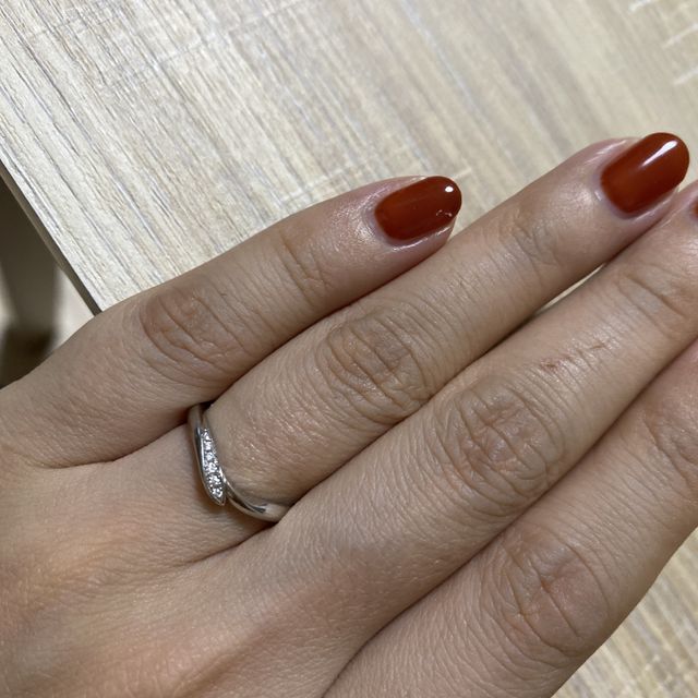 【俄(にわか)の口コミ】 結婚指輪は毎日つけるものだから、夫婦共に着け心地は重視しておりました…