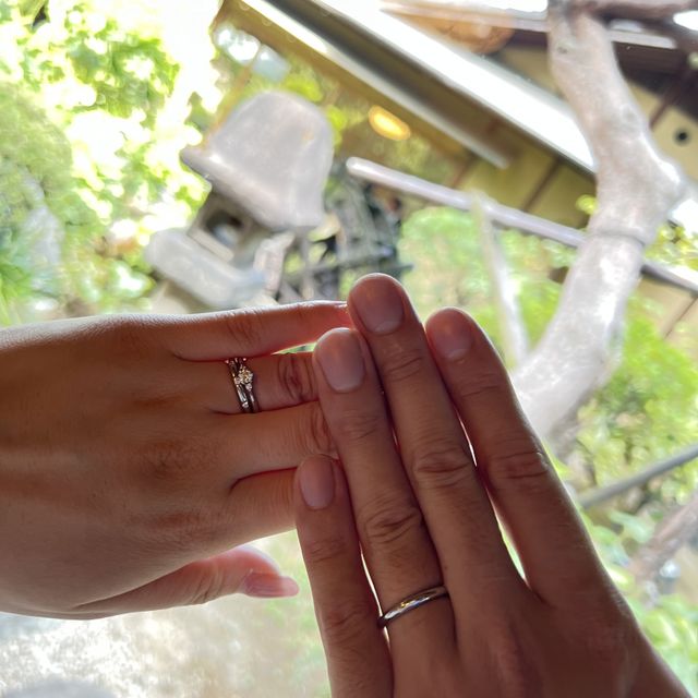 【ブルガリ(BVLGARI)の口コミ】 デザインはシンプルなもので、あまりダイヤも多くないものを探していまし…