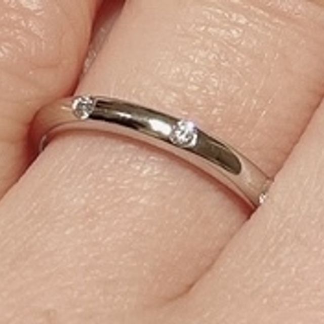 【ブルガリ(BVLGARI)の口コミ】 たくさん色んなブランドの指輪を見に行きましたがダイヤがついてることが…