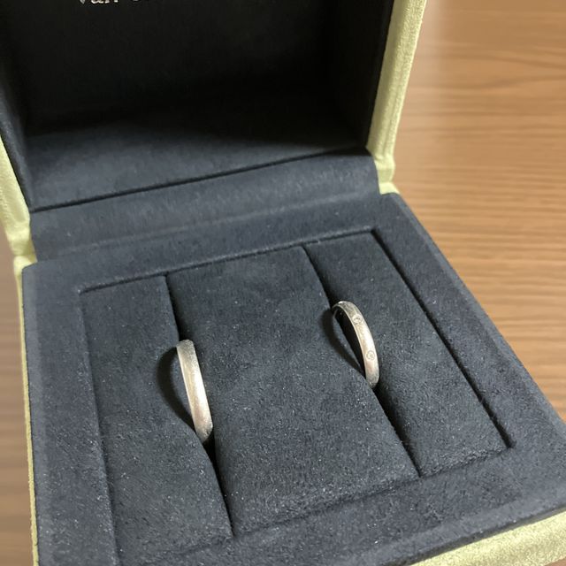 【ヴァン クリーフ＆アーペル(Van Cleef & Arpels)の口コミ】 長くつけるものなので、品質の良さはもちろん、ブランドの歴史が長いヴァ…