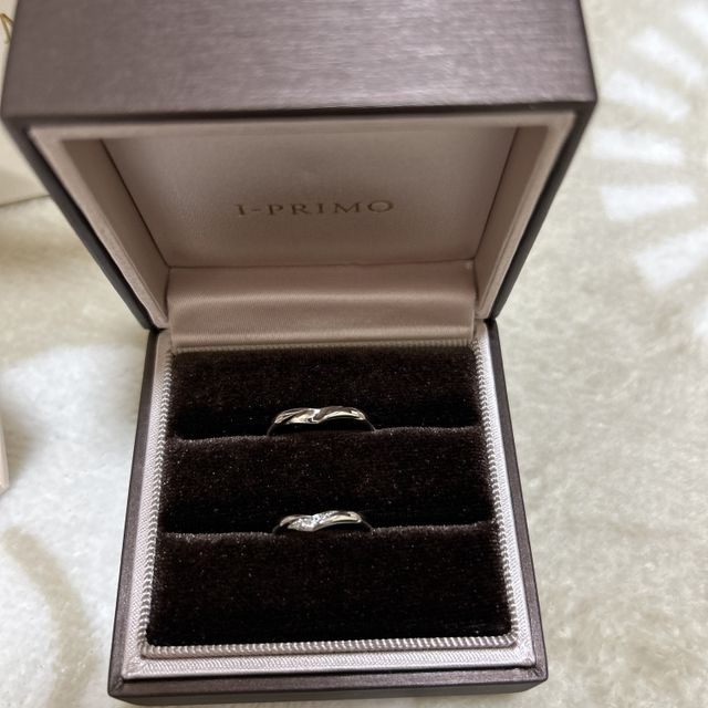 【アイプリモ(I-PRIMO)の口コミ】 とても可愛いくて、デザインが気に入りました。
指も細く見えるデザインで…