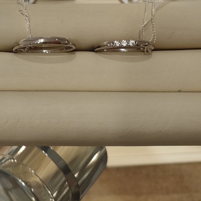 【BLOOM(ブルーム)の口コミ】 もう少し太めで存在感のある指輪を探していたためこちらにはしませんでし…