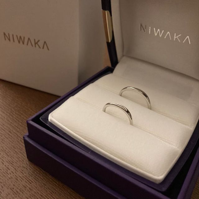 【俄(にわか)の口コミ】 仕事中も着用できるシンプルなデザインのものを探していました。インスタ…