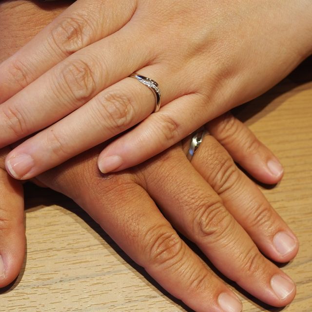 【萬時(Manji)の口コミ】 和風のデザインに惹かれて購入しました。
デザインも沢山あり、二人で迷い…