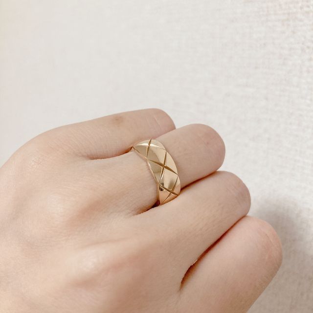 【シャネル(CHANEL)の口コミ】 もともと憧れていて欲しかったリングで、婚約指輪はダイヤ無しのファッシ…