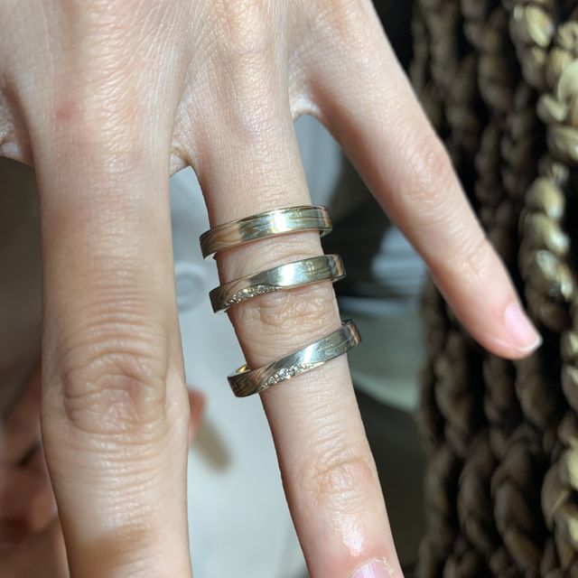 【杢目金屋(もくめがねや)の口コミ】 木目調ということでどことなく和風の雰囲気がでる。リングはどれもこれも…