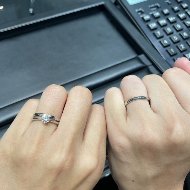 【ラザール ダイヤモンド(LAZARE DIAMOND)の口コミ】 他のブランドもいくつか試着しましたが、ダイヤモンドの輝き方が一番好み…