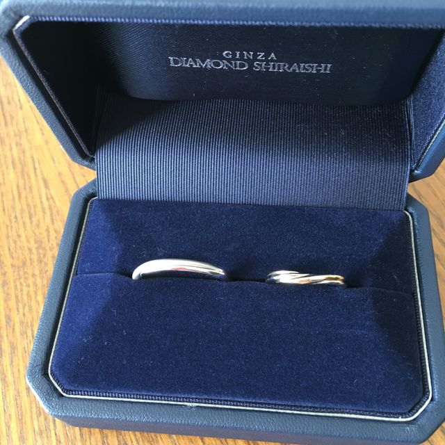 【銀座ダイヤモンドシライシの口コミ】 普段からアクセサリーはプラチナのシルバー、ゴールド、いろいろつけるの…