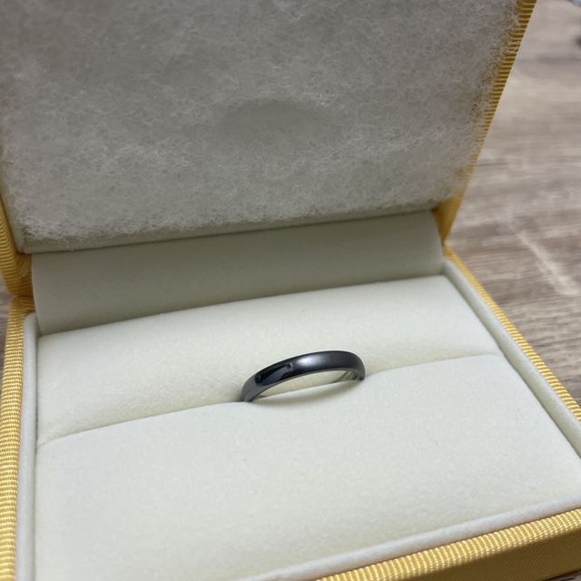 【ケイウノ ブライダル(K.UNO BRIDAL)の口コミ】 ブラックリング加工ができるものを探していて、ケイウノさんは、それがで…