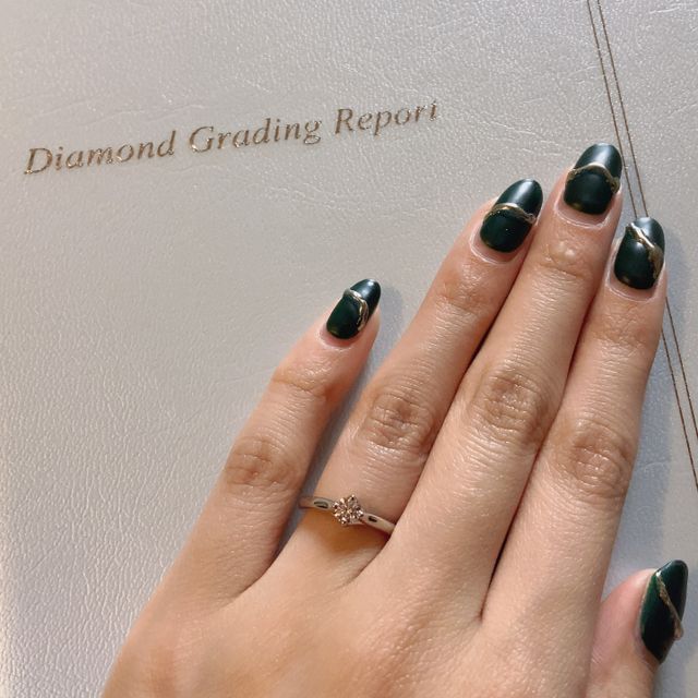 【アイプリモ(I-PRIMO)の口コミ】 重ね付けができるような普段使いもできる婚約指輪を探していました。結婚…