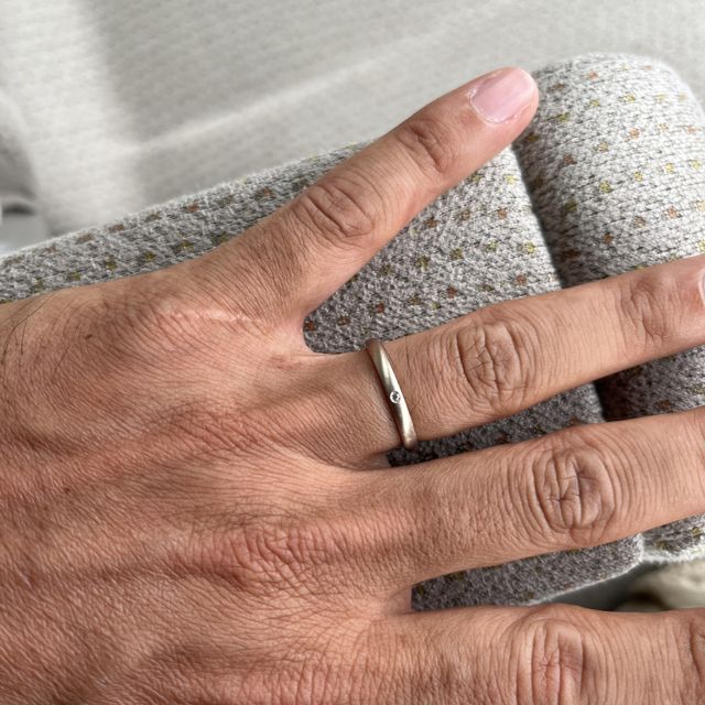 【BRILLIANCE+(ブリリアンスプラス)の口コミ】 他のブランドにない、シャンパンゴールドの色味とマットな質感、デザイン…