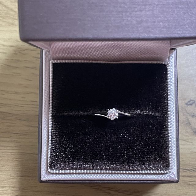 【アイプリモ(I-PRIMO)の口コミ】 デザインが2人とも気に入って、着け心地もいいのでこちらにしました。ダイ…