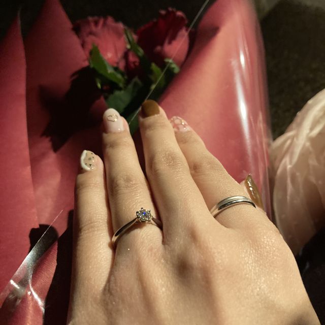 【銀座ダイヤモンドシライシの口コミ】 もともとデザインで気になっているなあと思って店舗にお伺いしたらしいで…