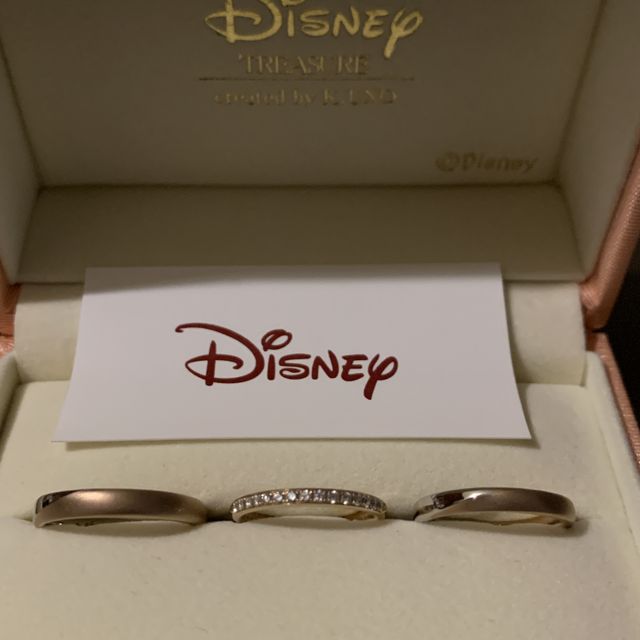 【ケイウノ ブライダル(K.UNO BRIDAL)の口コミ】 指輪の刻印やデザインを好きに選べるところが気に入りました。
色やデザイ…