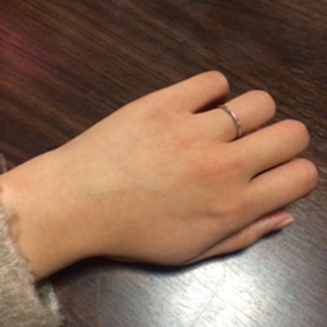 【Princess Bijou(プリンセス・ビジュー)の口コミ】 理想は、シンプルで細めのもの。私が指が太いのがコンプレックスなので、…