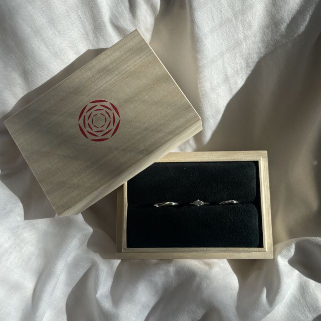 【出雲結(いずもゆい)の口コミ】 シンプルなデザインと他の人とあまり被らないところ。少しウェーブしてい…