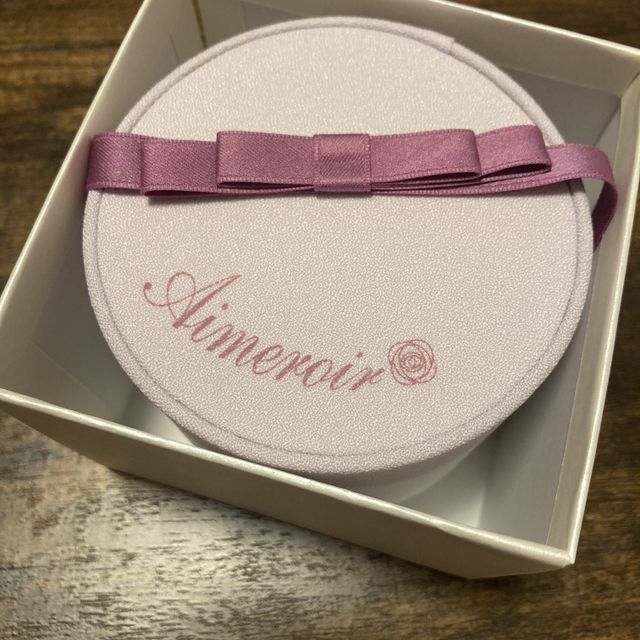 【Aimeroir(エメルワール)の口コミ】 結婚指輪が結構高めであったので、価格も重視していました。他のブランド…