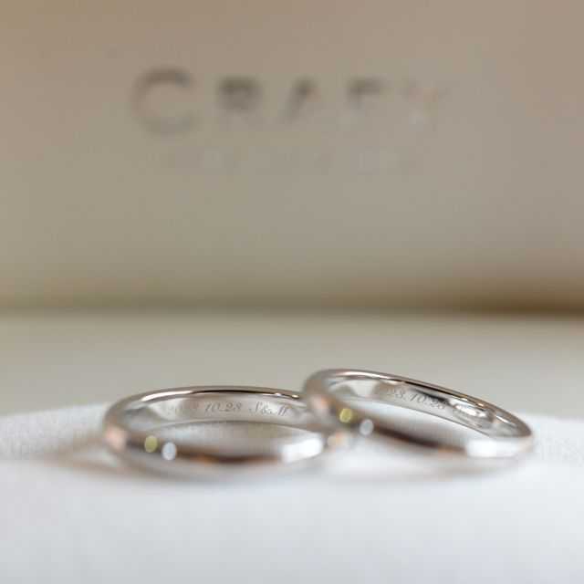 【CRAFY(クラフィ)の口コミ】 2人とも同じデザインがよく、シンプルがよかったので
お店の人と話し合い…