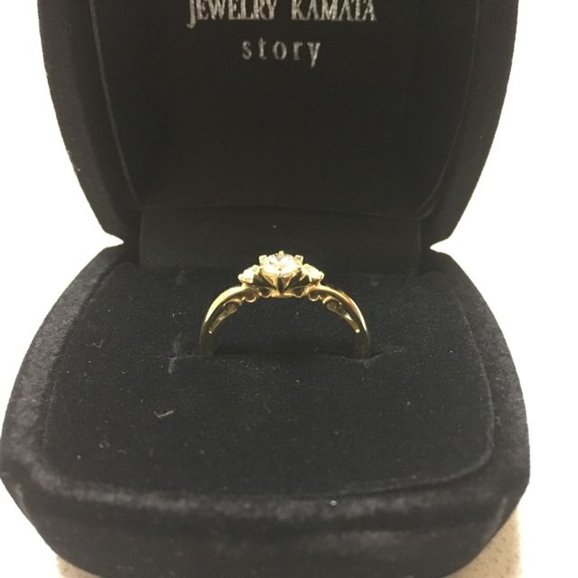 【JEWELRY  KAMATA(ジュエリーかまた)の口コミ】 結婚情報誌を見て、見に行ってみようと二人で結婚指輪を見に行きました。…