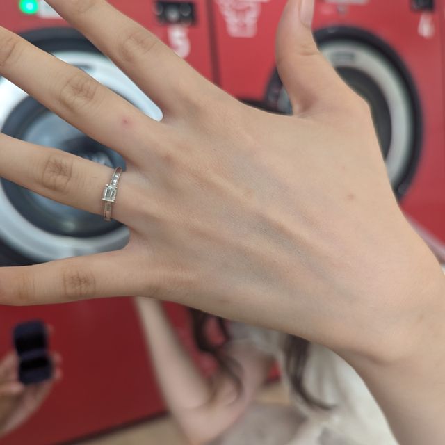 【ENUOVE(イノーヴェ)の口コミ】 ミル打ちデザインのものに惹かれ、自分で調べ、3つ厳選して彼に提示しまし…