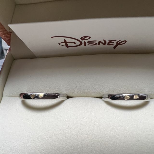 【ケイウノ ブライダル(K.UNO BRIDAL)の口コミ】 ディズニー・デザインの指輪にしたくて、インターネットで探してケイ・ウ…